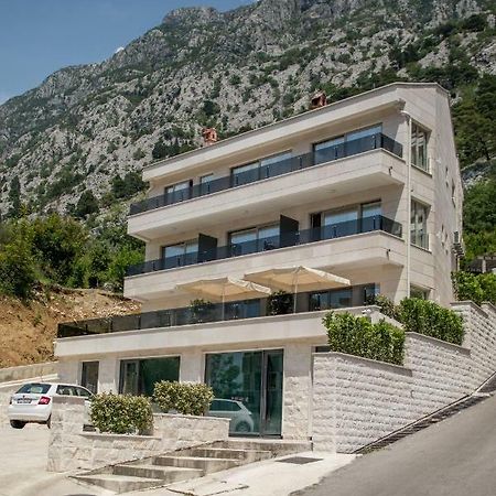 Casa Nuova Apartment Kotor Bagian luar foto
